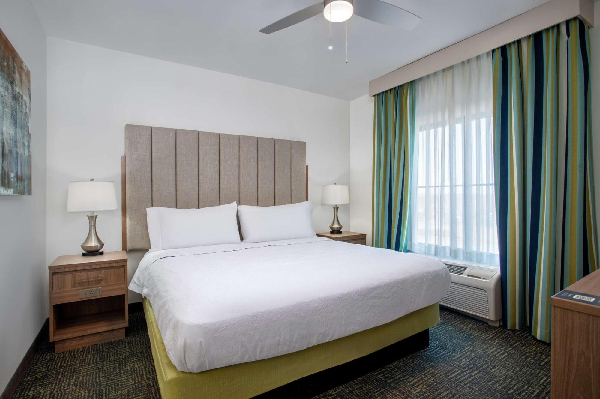 โฮมวู้ด สวีท บาย ฮิลตัน เดวิดสัน Hotel Davidson ภายนอก รูปภาพ